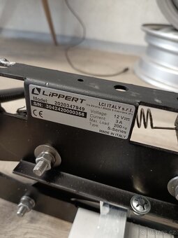 Elektrický schůdek Lippart - 2