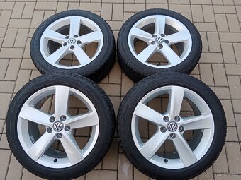 alu kola 5x100 r16 VW, Škoda a letní 215/45/16 - 2