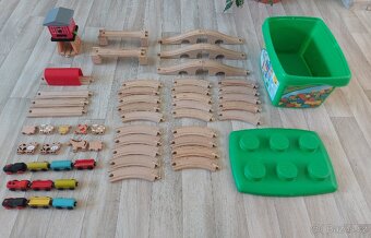 Dřevěné vláčky, domeček, mosty, koleje, jako Ikea Lillabo - 2