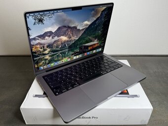 MacBook Pro 14'' 2021 / M1 Pro / 16GB / 512GB SSD / Space - 2