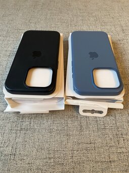 2x kryt na iPhone 15 Pro - 2