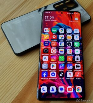 Xiaomi 12 Pro 5G-6,73"WQHD 120Hz,8x3Ghz,12GB/256,50+50+50Mp - 2