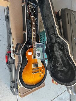 2023 honey burst. Classic - 2
