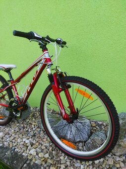 Značkové dětské horské kolo Felt 24" - 2