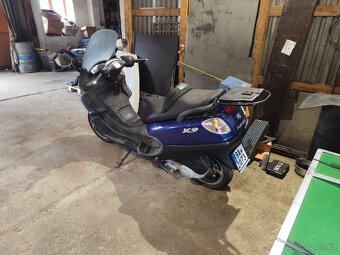 Piaggio X9 125 - 2