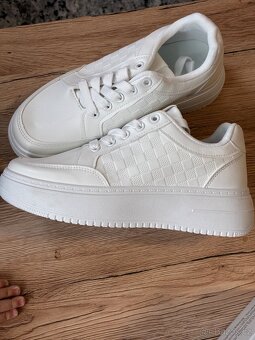 Nové, nenošené dámské boty 39 - 2