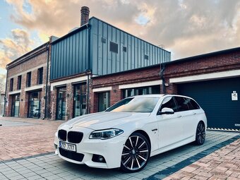 BMW 530d M-paket xDrive facelift Harman/Kardon HUD ČR 2016 - 2