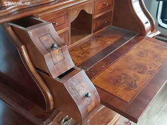 barokní sekretář, cena 20000,-Kč - 2