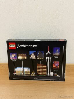 LEGO 21047 Architecture Las Vegas Skyline - 2