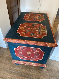 Malovaná truhla - 2