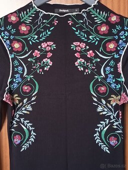 Nové šaty Desigual - 2