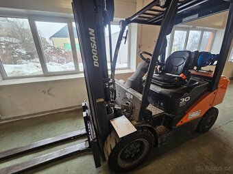 Vysokozdvižný vozík DOOSAN G30P-7 - 2