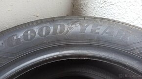 Goodyear 235/50/19 pneu - 2
