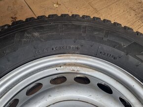 Dvě kola Mercedes 235/65R16C - 2