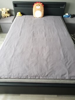 Čalouněná postel 140x200cm - 2