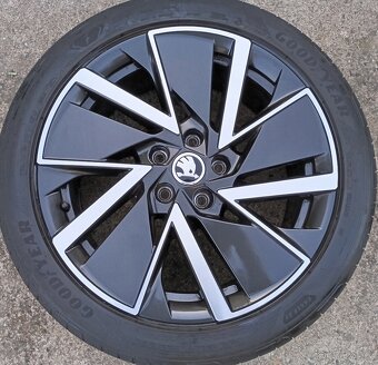 Originál sada disků Škoda Octavia IV 5x112 R18 - 2