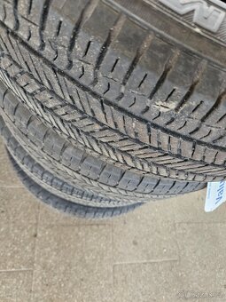 Pneu Yokohama 225/65 R17 - 2