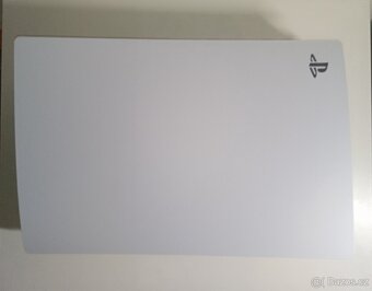 PlayStation 5 + FIFA 24 - 2