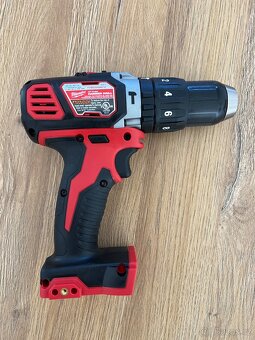 Milwaukee M18 priklepova nová vrtačka na prodej - 2
