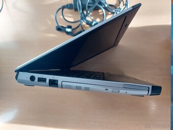 Vostro 3300 / I5 / 4gb ram / Windows 11 - 2