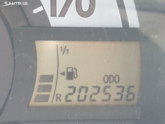 Peugeot 107 platná STK- Říčany - 2