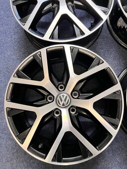5x112 R17 Originál Alu Volkswagen Caddy 2019 - Canyon - 2