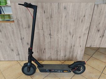 Elektrokoloběžka Sencor Scooter Two Long Range 2021 - 2