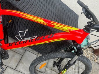 Horské kolo Specialized - 2