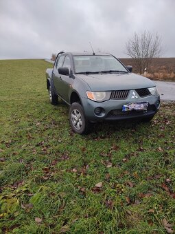 Mitsubishi l 200 - 2