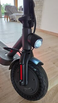Elektrická koloběžka Gogen Voyager S801b - 2