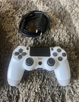 PlayStation 4 SLIM - 2