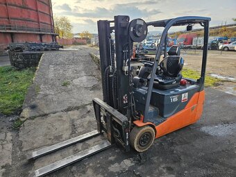 Manipulační vozík VZV Toyota 1.5t Aku - 2