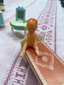 Nábytek pro panenky - 2