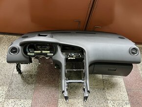 Airbagy Peugeot 5008 - 2