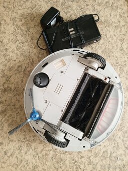 Robotický vysavač Sencor Cleeno - 2