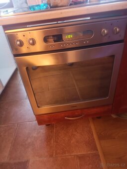 Vestavná trouba - 2