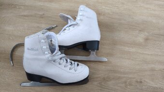 Dětské dívčí brusle velikost 35 - 2