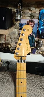 Fender Player Stratocaster Floyd Rose HSS MN, Polar White - 2