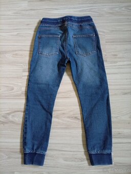 Klučičí džíny,vel.140 - 2