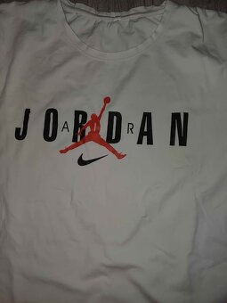 Dámská trička vel S a L - 2