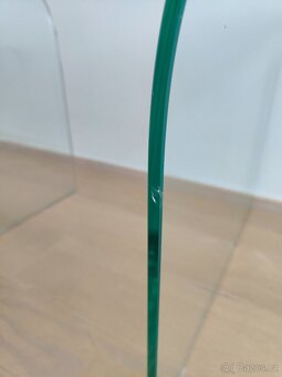 Skleněný konferenční stolek - 2