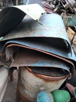 Prodám kryty na motor na ZETOR25 - 2