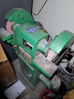 Dvoukotoučová bruska s odsáváním - 2