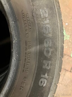 Pneu 215/60 R16 - 2