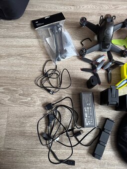 DJI FPV + hromada příslušenství - 2