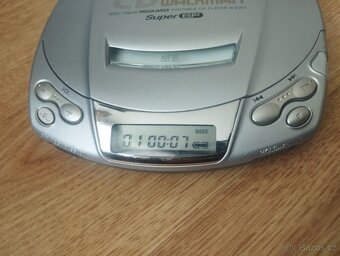 CD přehrávač discman Sony D-E251 - 2