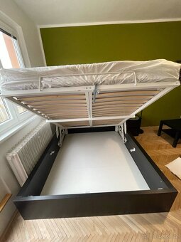 Manželská postel MALM 160x200 s matrací a roštem - 2