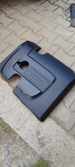VOLVO C30 S40 V50 1.6D - KRYT MOTORU - 2