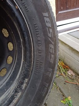 Plechove rafky s letními pneu 185/65 R15 Dacia - 2
