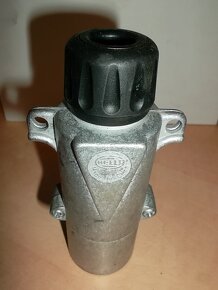 8JA003831-001 HELLA Zástrčka 7 pol - 2